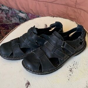 Born Leather Sandals/Shoes